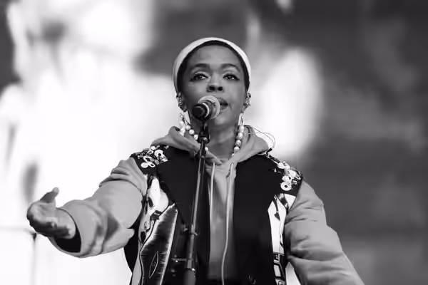 Lauryn Hill at Kirketorget. The concert was part of Kongsberg Jazzfestival and took place on 04. July 2019 in Kongsberg. Lineup:Lauryn Hill (vocal)Igmar Thomas 