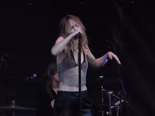 Suki Waterhouse at the 2021 Shaky Knees festival
