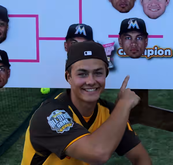 Peyton Meyer makes his T-Mobile #HRDerby pick - Giancarlo Stanton. (2016)