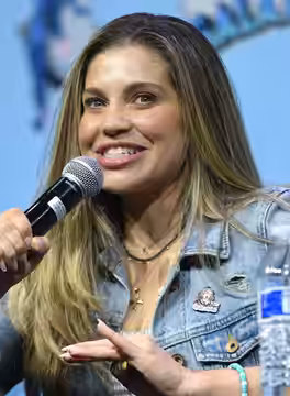 Danielle Fishel at GalaxyCon Raleigh in 2023