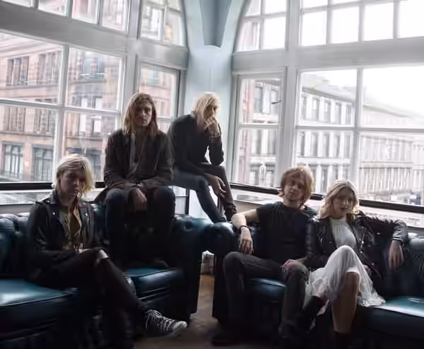 A 2015 photo of American pop band R5 in Glasgow, Scotland.