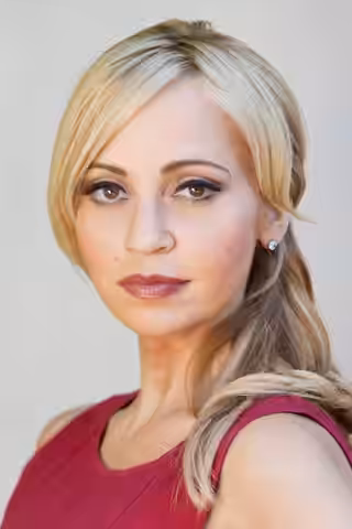 Tara Strong