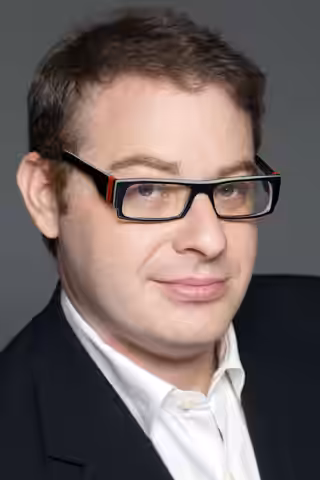 Axel Kuschevatzky