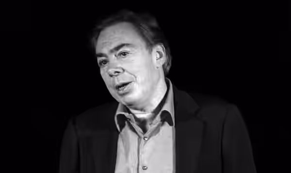 Andrew Lloyd Webber at the set of "How do you solve a problem like Maria?" (2007)