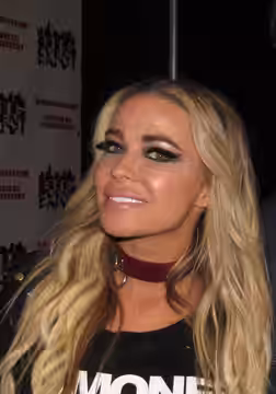 Star of Singled Out, Baywatch, Scary Movie, and her single Go Go Dancer. (2018)