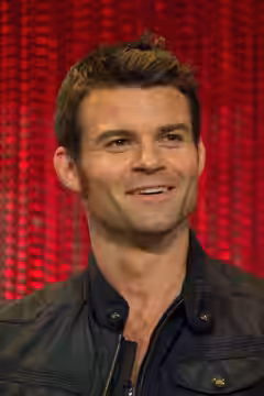 Daniel Gillies