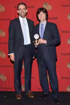 David McMahon and Ken Burns with the Peabody Award for "The Central Park Five" (2014)