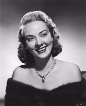 Publicity photo of Audrey Totter