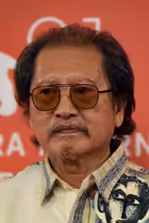 Ronnie Lazaro