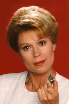 Leslie Easterbrook