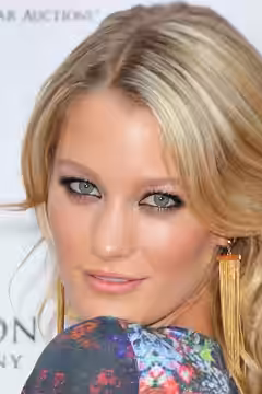 Ashley Hinshaw