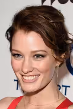 Ashley Hinshaw