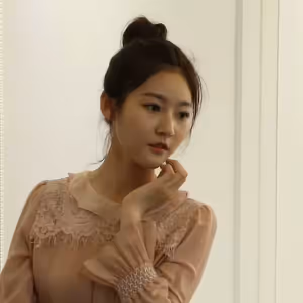 Kim Sae-ron in an interview with TV10 (2016)