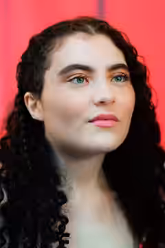 Lilla Crawford