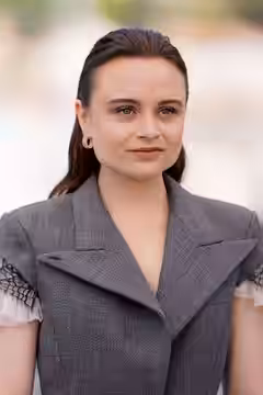 Lena Urzendowsky presenting the movie Sound of Falling at the 2025 Cannes Film Festival