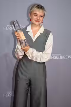 Lena Urzendowsky beim Deutschen Fernsehpreis 2019 in der Düsseldorfer Rheinterrasse
