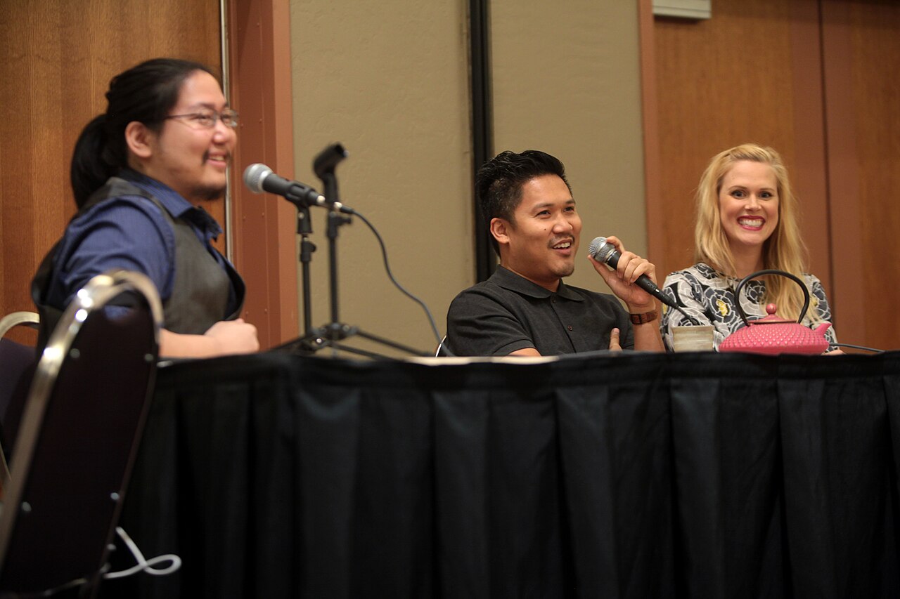 Dante Basco and Janet Varney speaking at the 2014 Comic Media Expo, for "The Legend of Korra" and "Avatar: The Last Airbender", at the Mesa Convention Center in