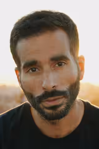 Naby Dakhli