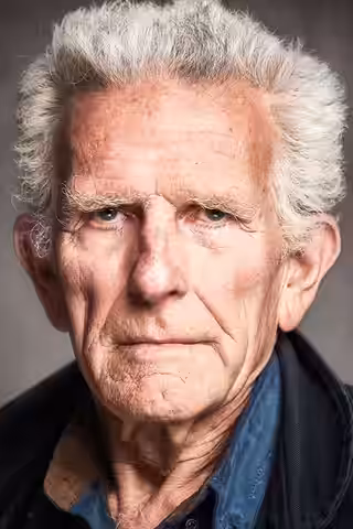 Colin Bennett