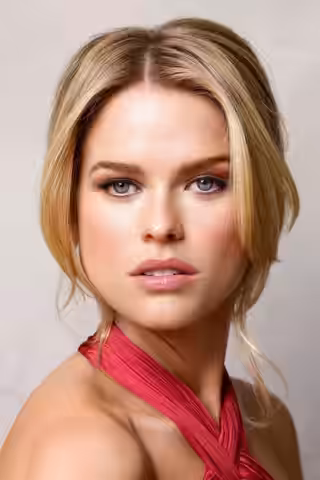 Alice Eve