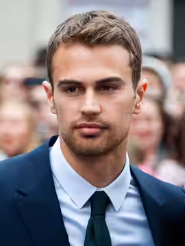 Theo James at the Westwood premiere of Divergent, 18 March 2014