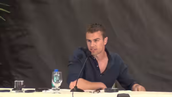 Upcoming stars Shailene Woodley, Theo James, and Ansel Elgort reveal their thoughts about how people's perception of them have changed and what makes them Diver (2014)