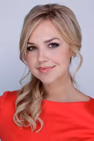 Arielle Kebbel