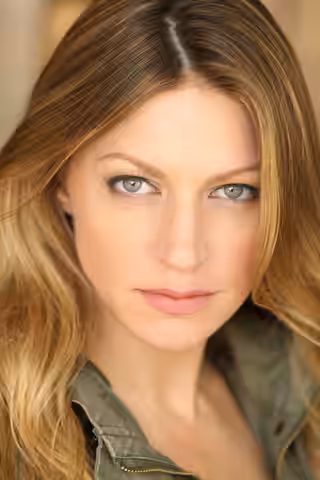 Jes Macallan
