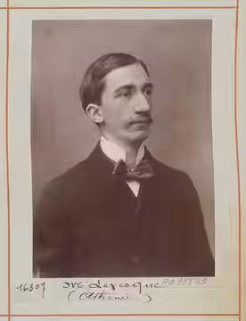 Sujet : Lévesque, Marcel (1877-1962) -- Portraits Portraits de studio -- 19e siècle Langue : français