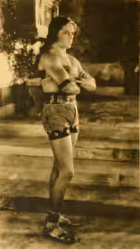 George Walsh was originally cast as Ben-Hur before being replaced by Ramon Novarro. (1924)