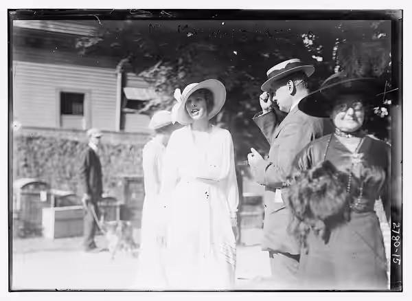 Bain News Service, publisher. Miss Margaret Frances Andrews [no date recorded on caption card] 1 negative : glass ; 5 x 7 in. or smaller. Notes: Title from unve