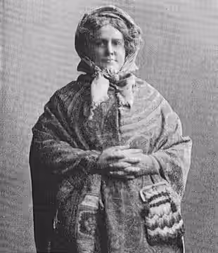 en:Concordia Selander (1861-1935), Swedish actress. Seen here dressed for a part in the play Gamla goda tiden circa 1908-09.