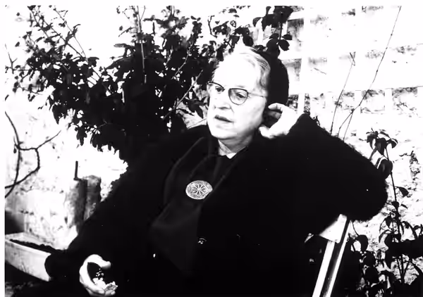 The German silhouette animation film artist Lotte Reiniger in London (1970)