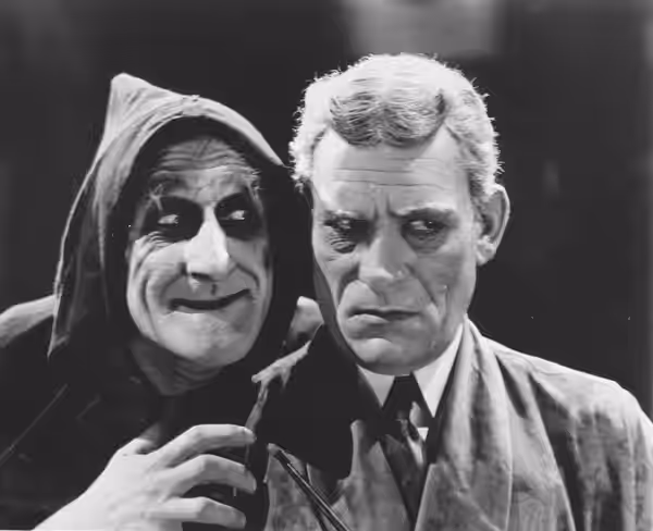 Frank Austin (left) & Lon Chaney in The Monster - publicity still (cropped) (1925)