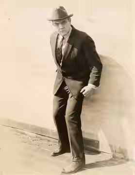 Anders Randolf, film actor Subjects: actors (1923)