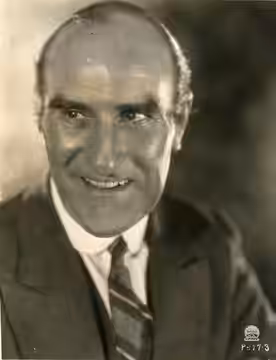 Ernest Torrence, silent film actor Subjects: actors (1924)
