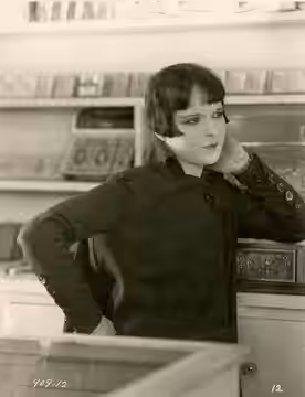 Film actress Louise Brooks. Subjects (LCTGM): actresses (1926)