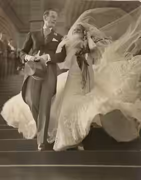 Celebrity wedding, of Madge Elliott and Cyril Ritchard at St Mary’s Cathedral, Sydney, 16 September 1935, by Sam Hood, vintage gelatin silver print, State Libra