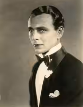 Silent film actor William Collier Jr. Subjects (LCTGM): actors (1926)