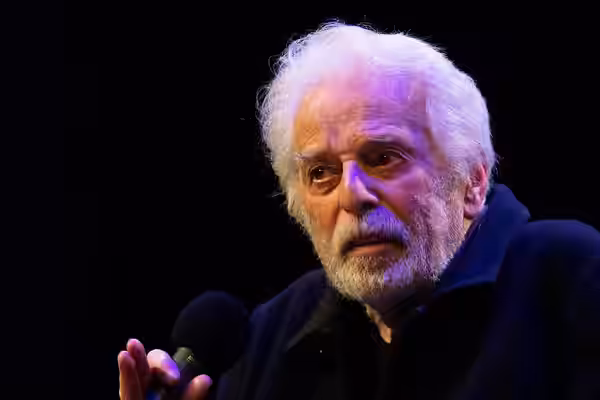 Rencontre Alejandro Jodorowsky animée par Romain Brethes - Festival International de la Bande Dessinée d'Angoulême 2020.