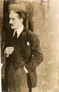 Film actor Charles Gerrard. Subjects: actors (1922)