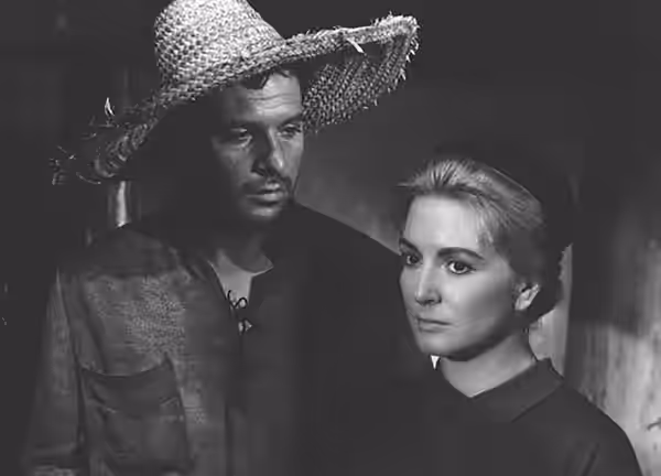 Argentine-born Mexican actress Marga López and Spanish actor Francisco Rabal in what it appears to be a publicity photo for the 1960 Spanish film El hombre de l