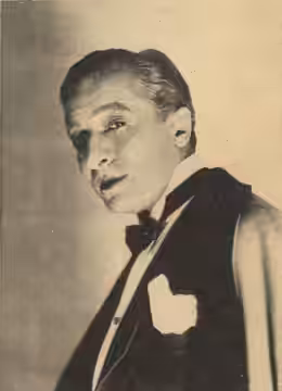 Photographed portrait of French actor Jules Berry by Henri Manuel (1925)