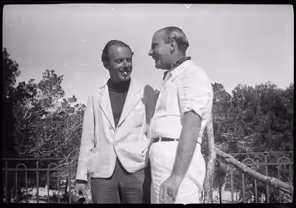 Frankreich, Lavandou: Menschen [Lokalisierung unsicher]; Klaus Mann und ein unbekannter Mann (1933)