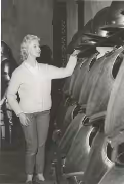 Isabelle Corey in a scene from Souvenir d'Italie, a 1957 film directed by Antonio Pietrangeli.