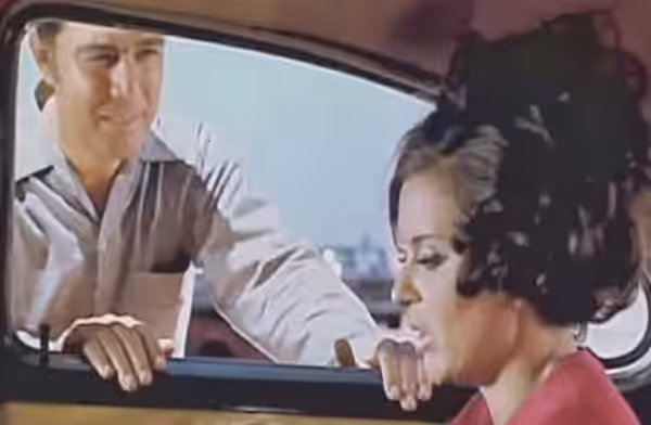 Salah Zulfikar et Soad Hosny dans Ces gens du Nil de Youssef Chahine (1972)