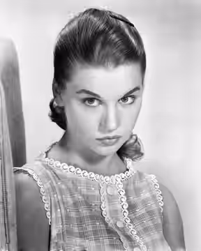 American actress Betty Lou Keim - publicity still (1956)