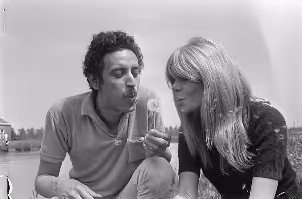 Collectie / Archief : Fotocollectie Anefo Reportage / Serie : [ onbekend ] Beschrijving : Nieuwe Nederlandse speelfilm, de twee hoofdrolspelers Ben Carruthers e (1967)