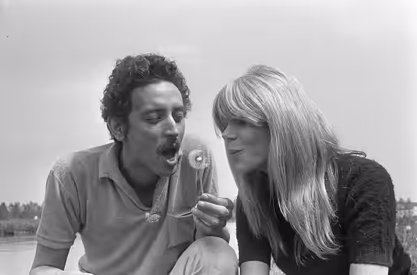 Collectie / Archief : Fotocollectie Anefo Reportage / Serie : [ onbekend ] Beschrijving : Nieuwe Nederlandse speelfilm, de twee hoofdrolspelers Ben Carruthers e (1967)