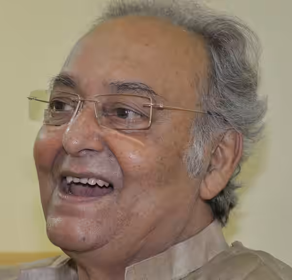 Soumitra Chatterjee (Bengali: সৌমিত্র চট্টোপাধ্যায় Shoumitro Chôṭṭopaddhae; born 19 January 1935) is an iconic Bengali actor from India. (2011)